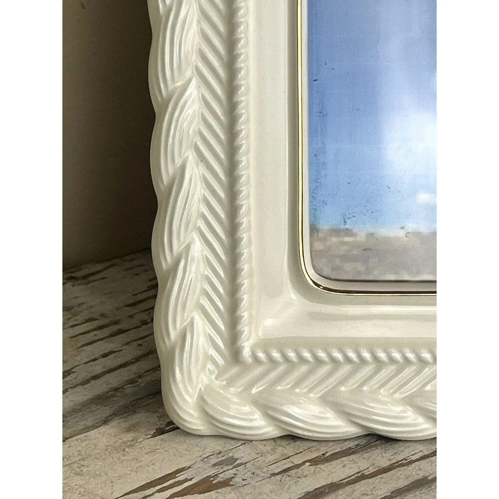 Vintage Ornate Cream And Gold Ceramic Frame W/ Braided Accents Taiwan 12”
